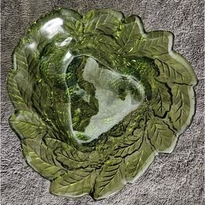 Vintage Green Pressed Glass Leaf & Grape 7.5" Serving Bowl Mid-Century